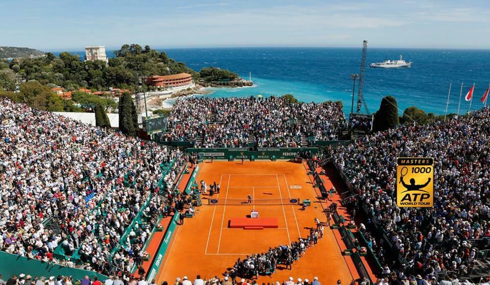 Direct Monaco 2 Pieces Devant Piscine ボーソレイユ エクステリア 写真
